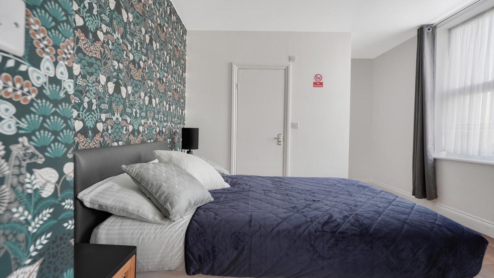 Comfy Double En-Suite Room In Barking Barking  Eksteriør bilde