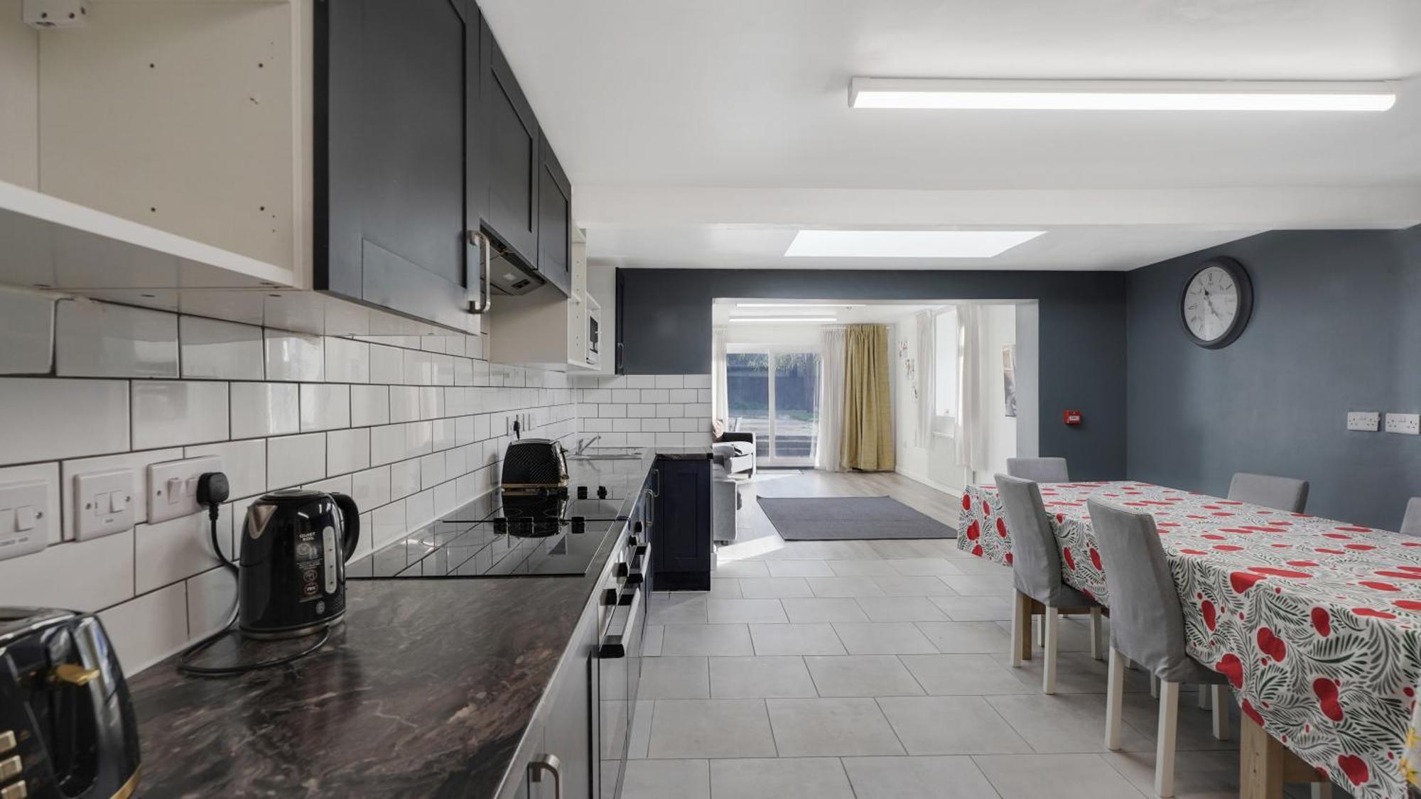 Comfy Double En-Suite Room In Barking Barking  Eksteriør bilde